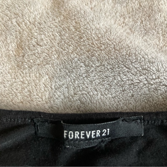 Forever 21 black tanktop size small - Picture 3 of 3